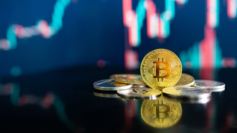 比特币反弹突破82,000美元，但买盘支撑减弱