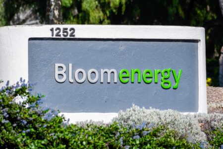 Bloom Energy Corporation (BE) 股价下跌：公司捐赠1万美元给德州公共安全