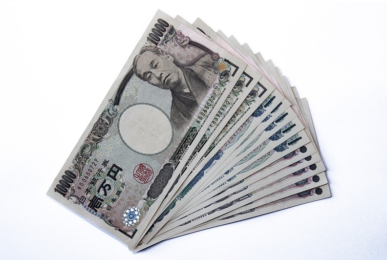报道：日本央行拟在10月“按兵不动”，12月加息仍在考虑之中